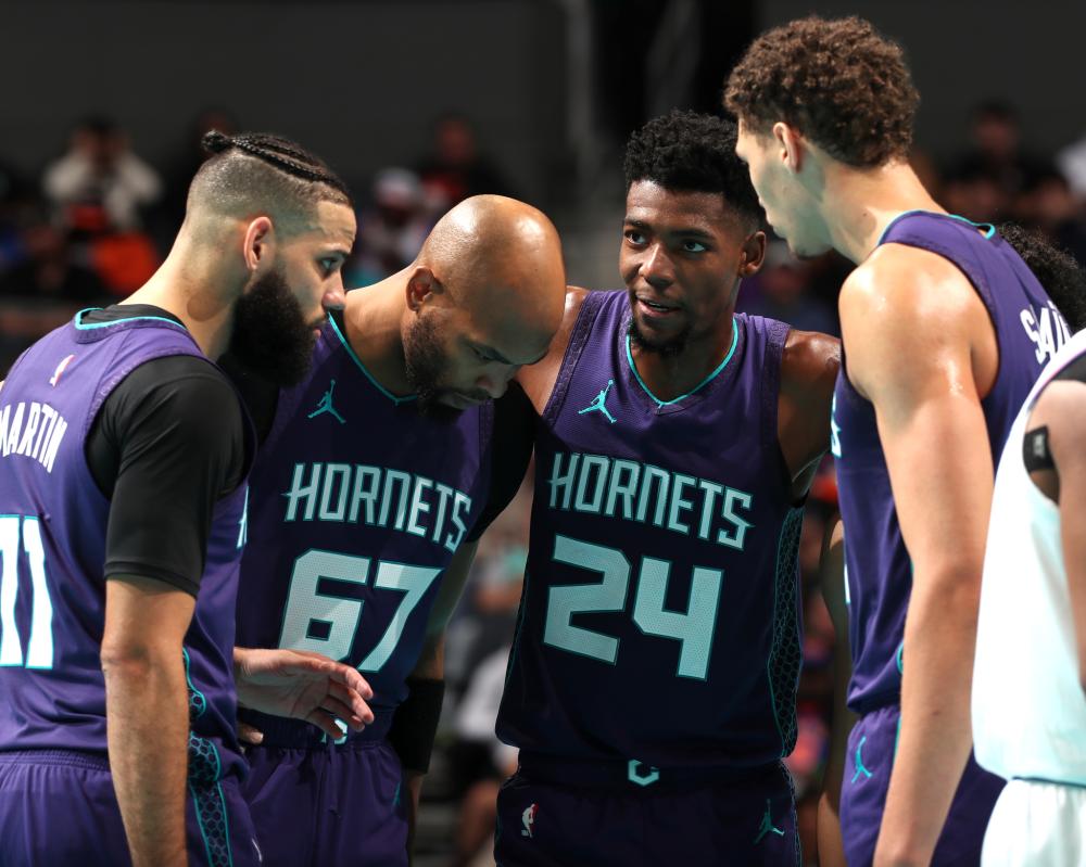 更以其冷静 更以其冷静