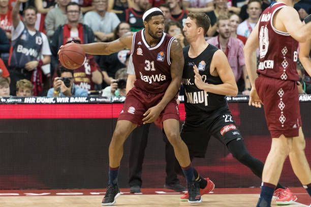 功尤其显得 功尤其显得